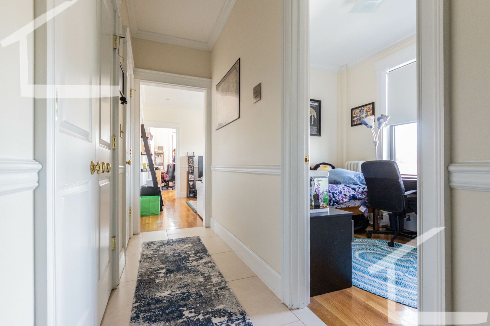 Beautifully Renovated 3 Bedroom Unit In Allston – photo 4