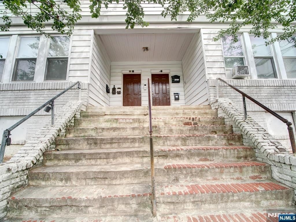 147 Huntington Terrace – photo 2