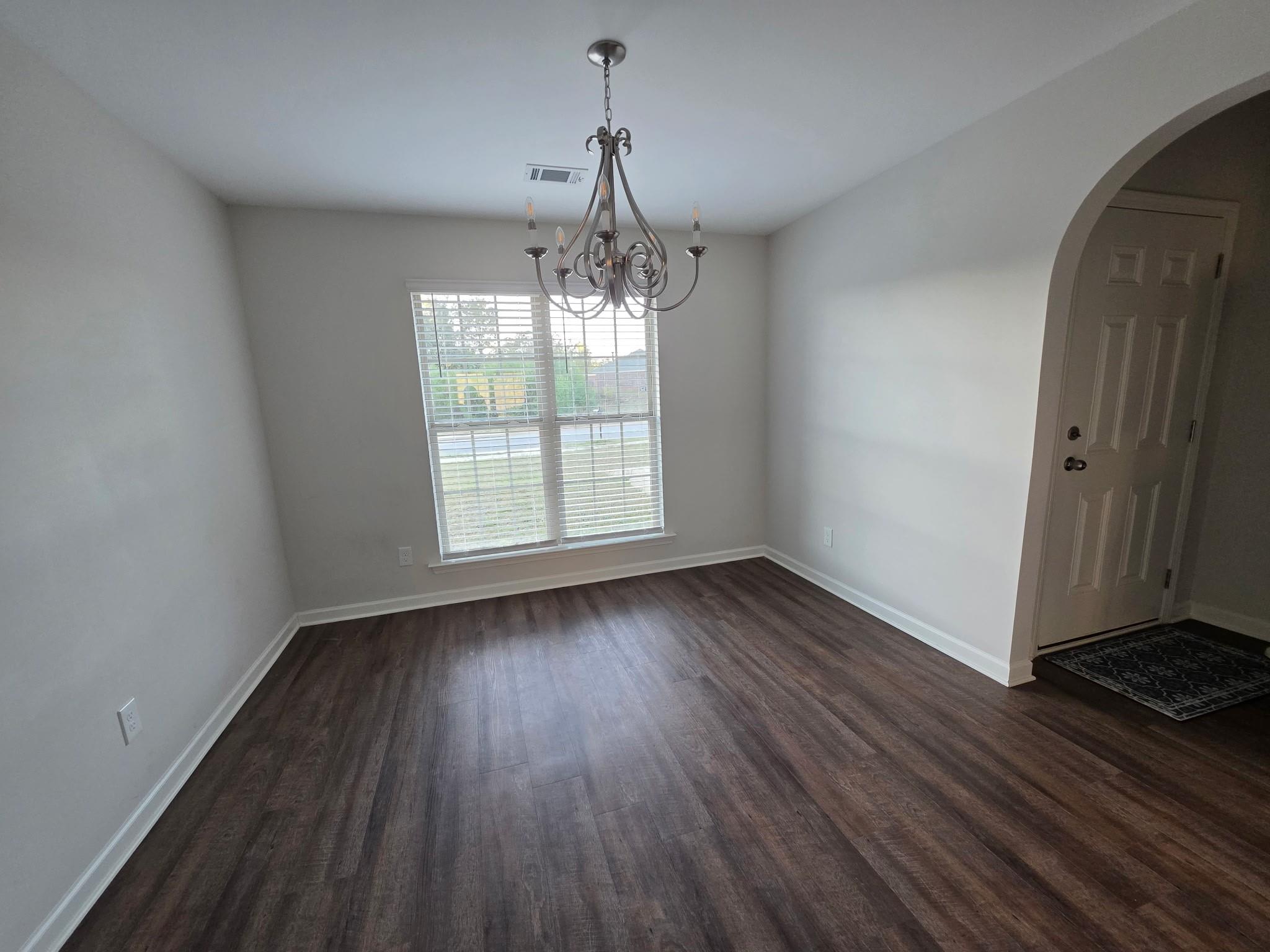 745 Park Lane – photo 4