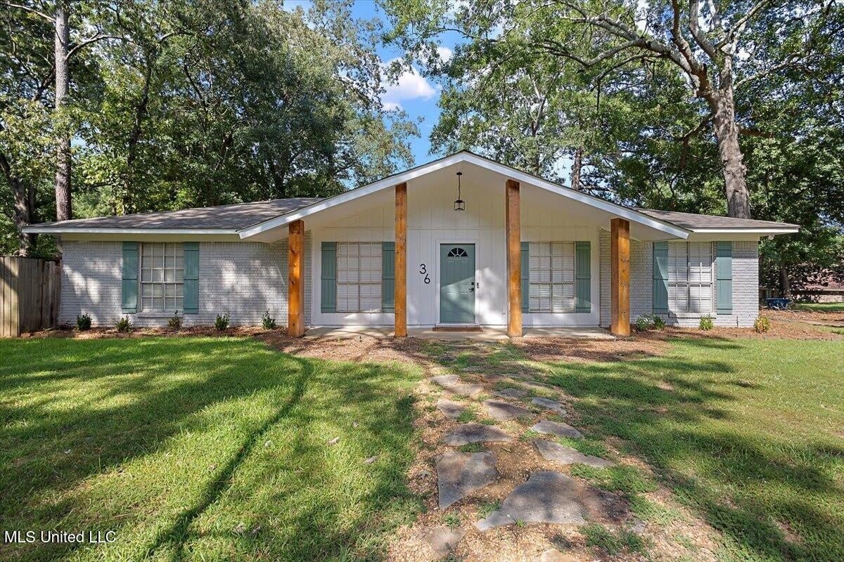 36 Pebble Hill Drive – photo 1