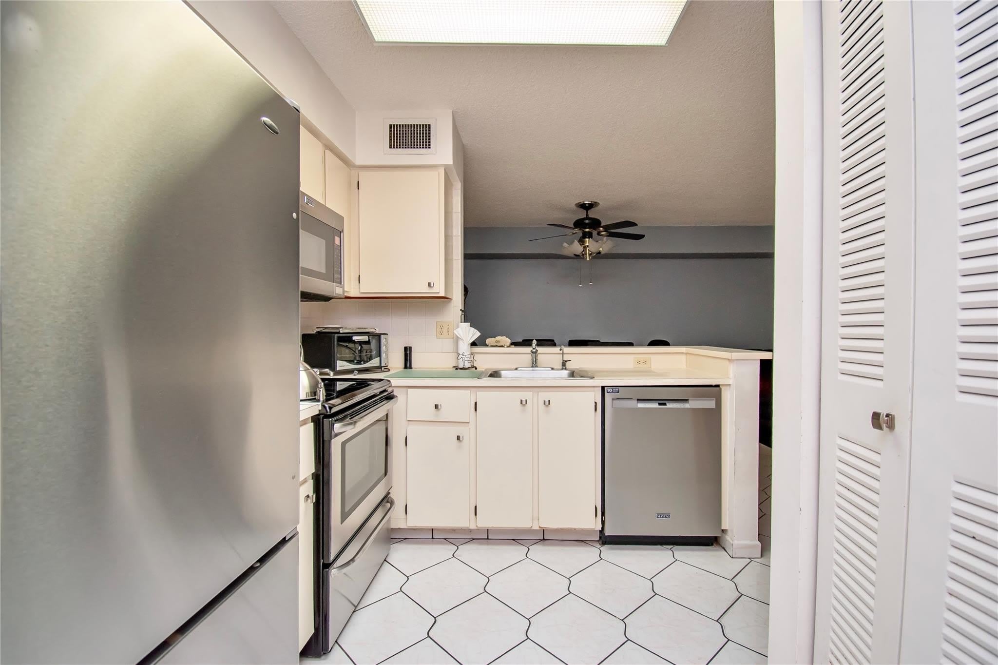 14895 Builtmore Way – photo 5