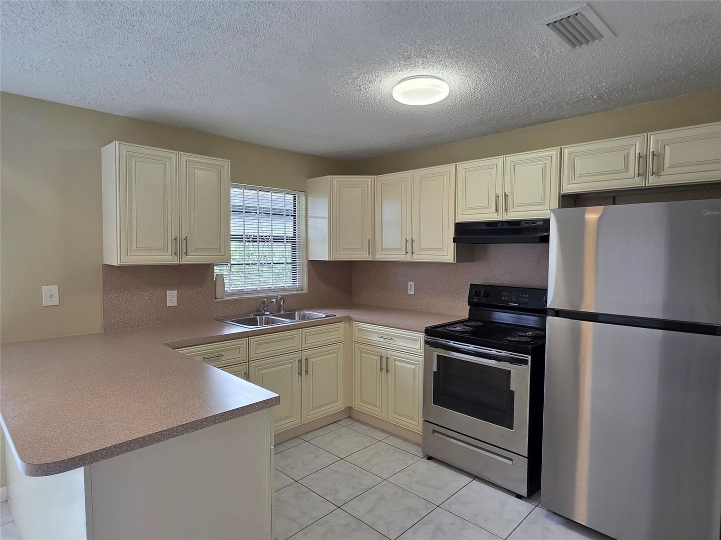 309 NE 169th Street, North Miami Beach, FL 33162 – photo 2