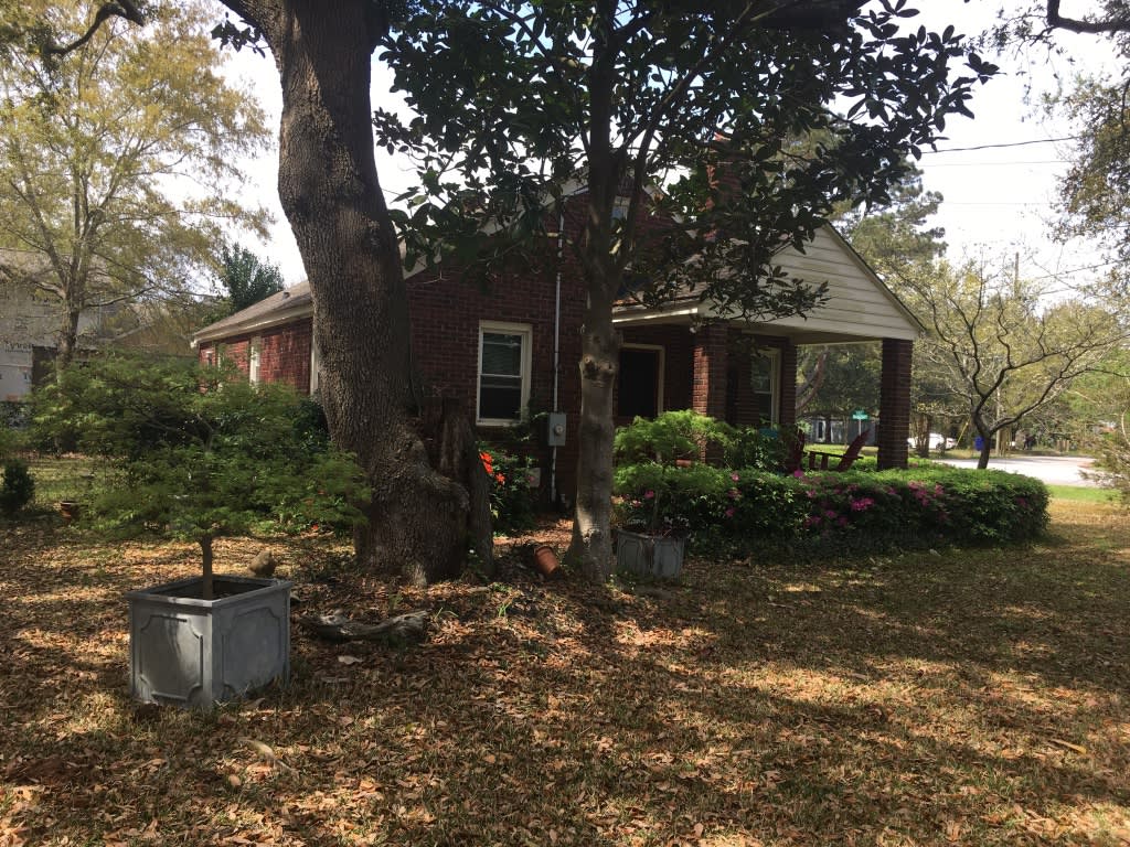 1217 Hollywood Dr – photo 3
