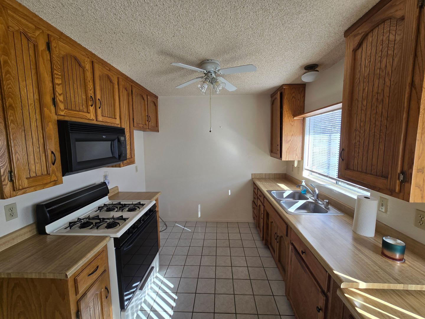 1/2 Acre and All Tile! – photo 3