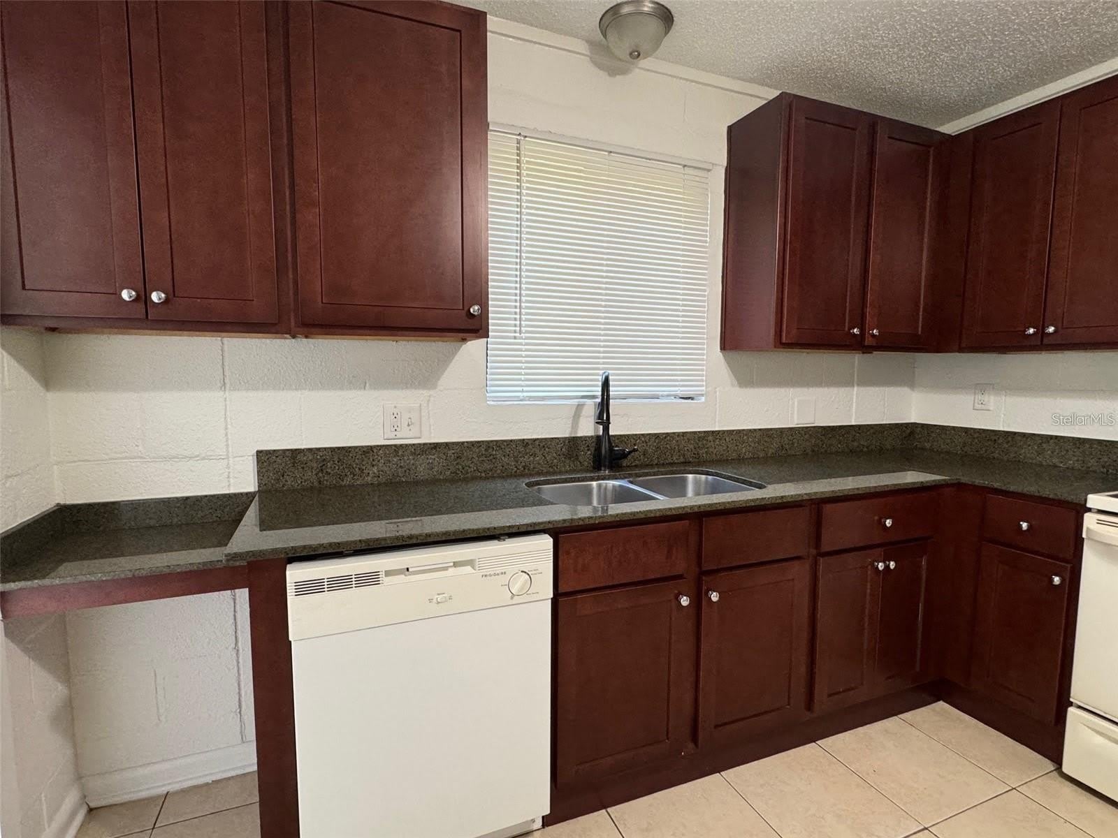 2547 S MILLS Avenue – photo 4