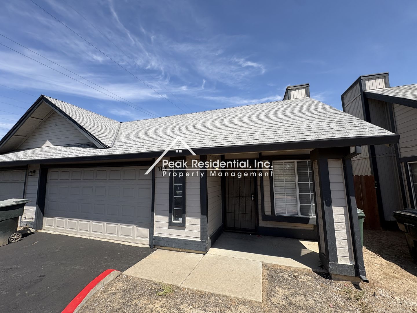 Updated 2bd/2ba Sacramento Duplex – photo 2