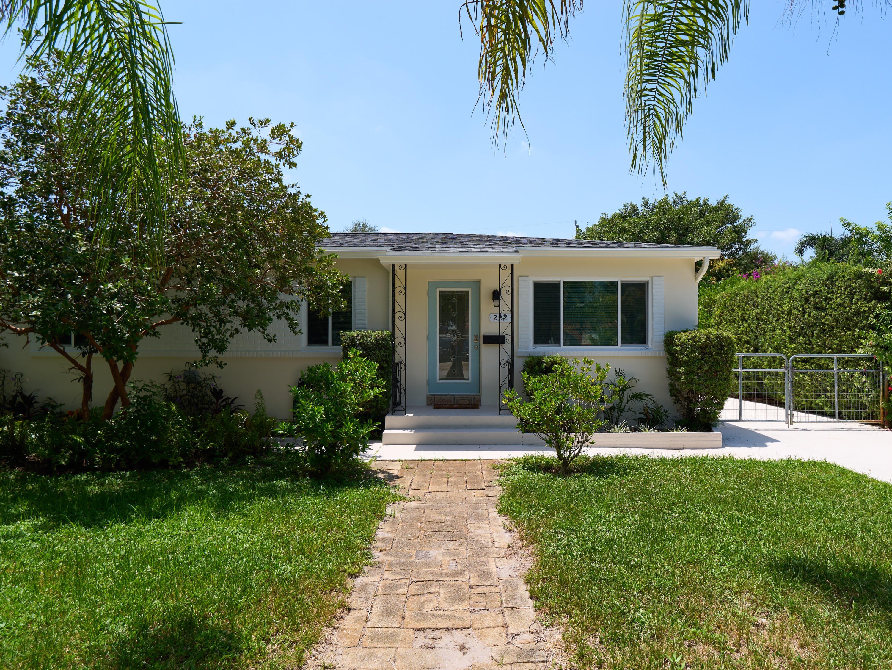 222 Bayberry Drive – photo 3