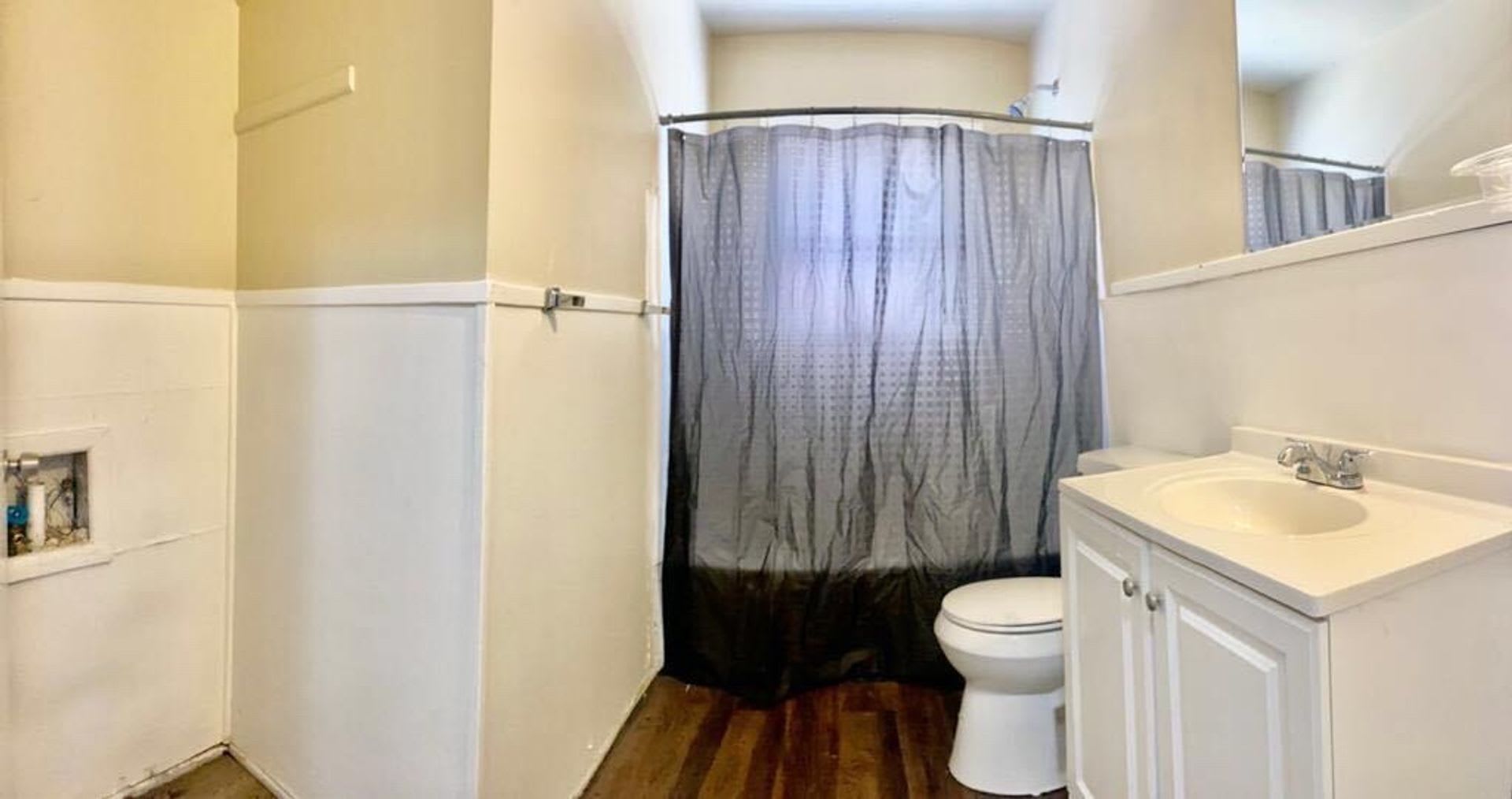 Handyman Special 0 First Month S Rent You Fix You Save Big Ext 2 – photo 2
