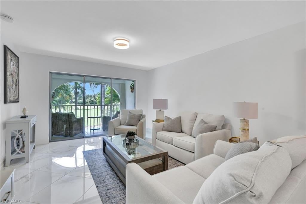 1055 Forest Lakes Dr – photo 1