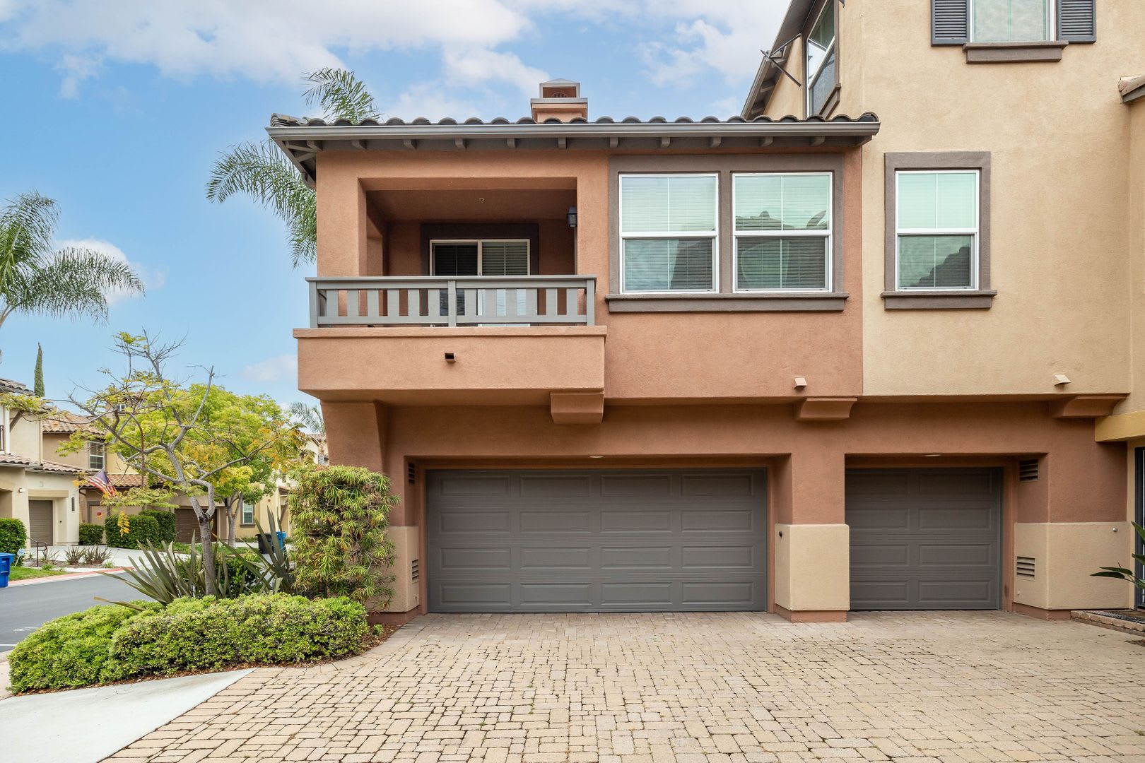 Best Townhouse in Mission Valley – Escala Townhome for Rent – photo 2