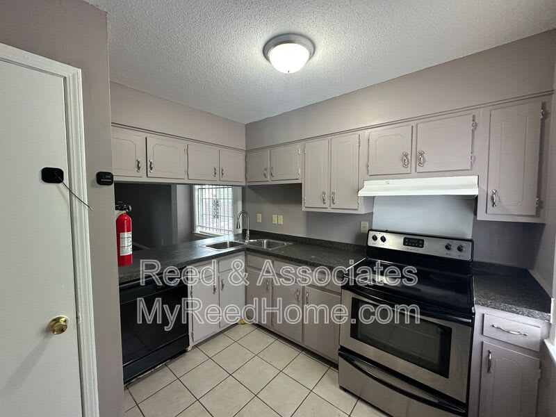 3115 Monterrey Square – photo 5