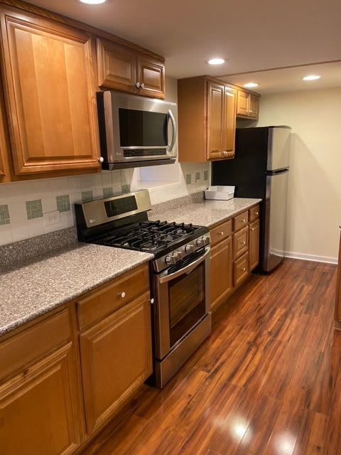 5249 West Montrose Avenue – photo 2