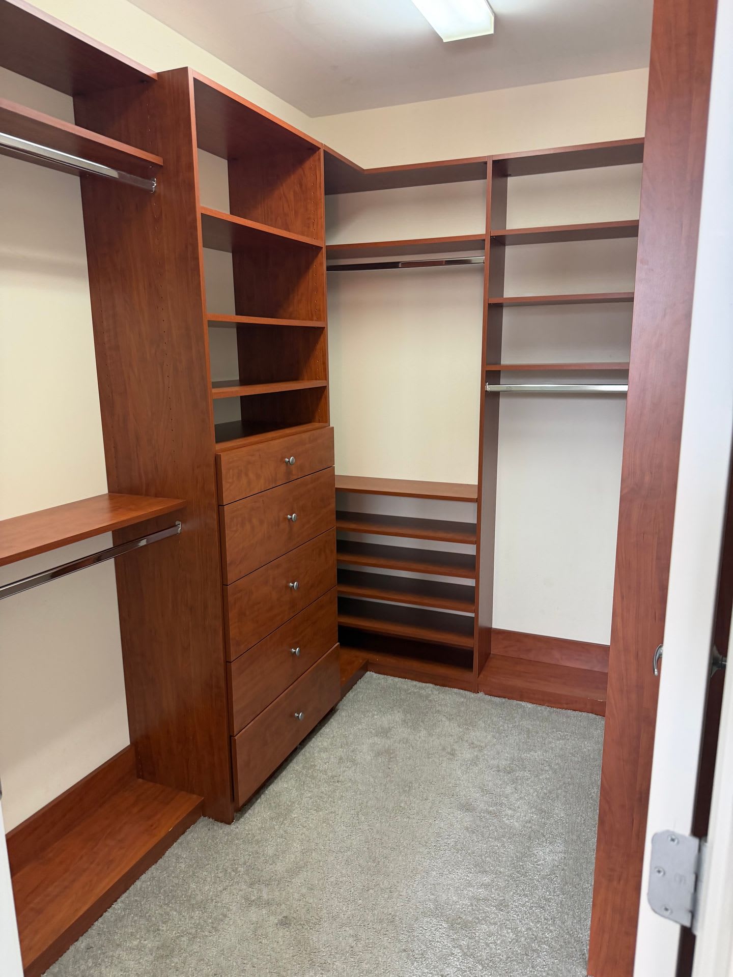 Your Dream Downtown Condo Awaits! – photo 5