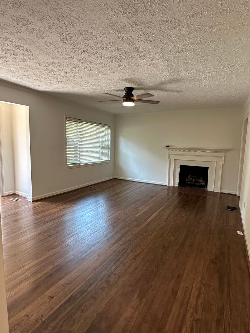 2 Bedroom Cottage in Gainesville! – photo 2