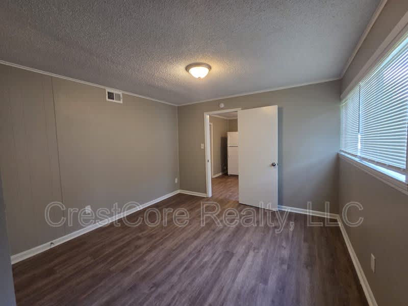 3487 Heckle Ave – photo 5