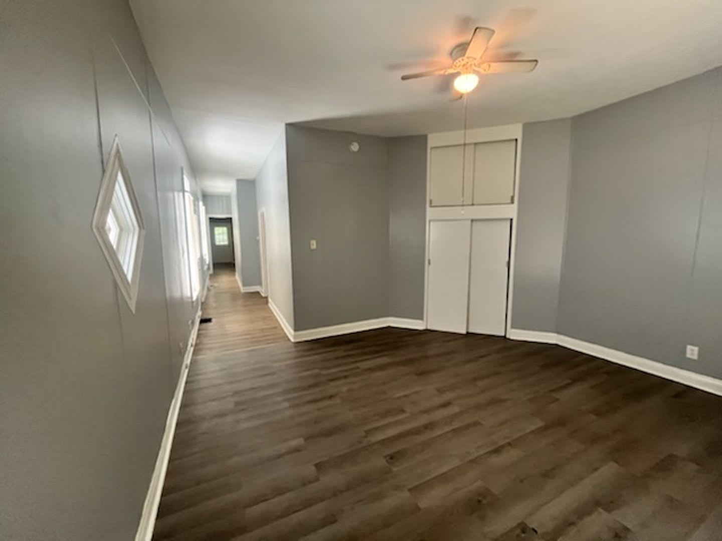 2 bedroom Bungalow! LEASING SPECIAL Move in by 9/15/2026 and receive 50% off of your Deposit. – photo 4