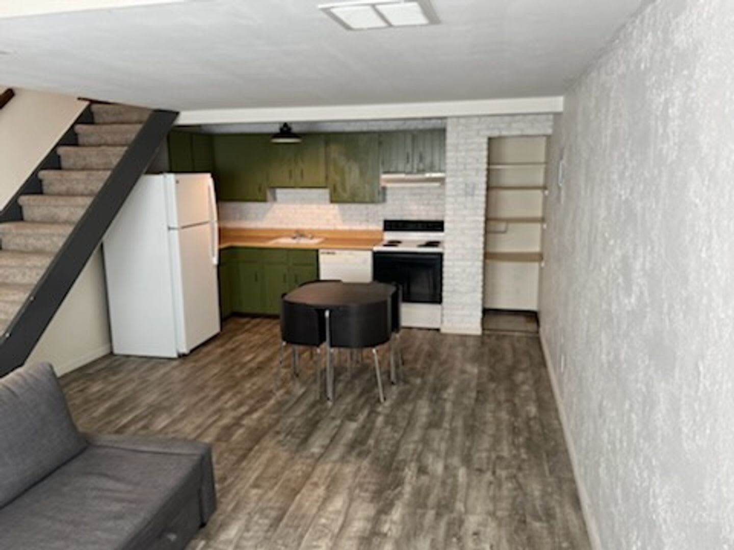 1BD 1BTH Townhouse near Belmar – photo 3