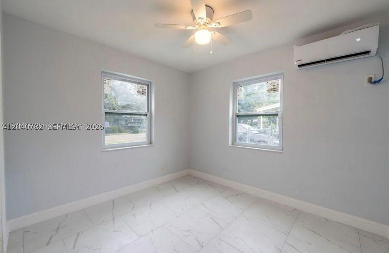 425 NW 14th Way – photo 5