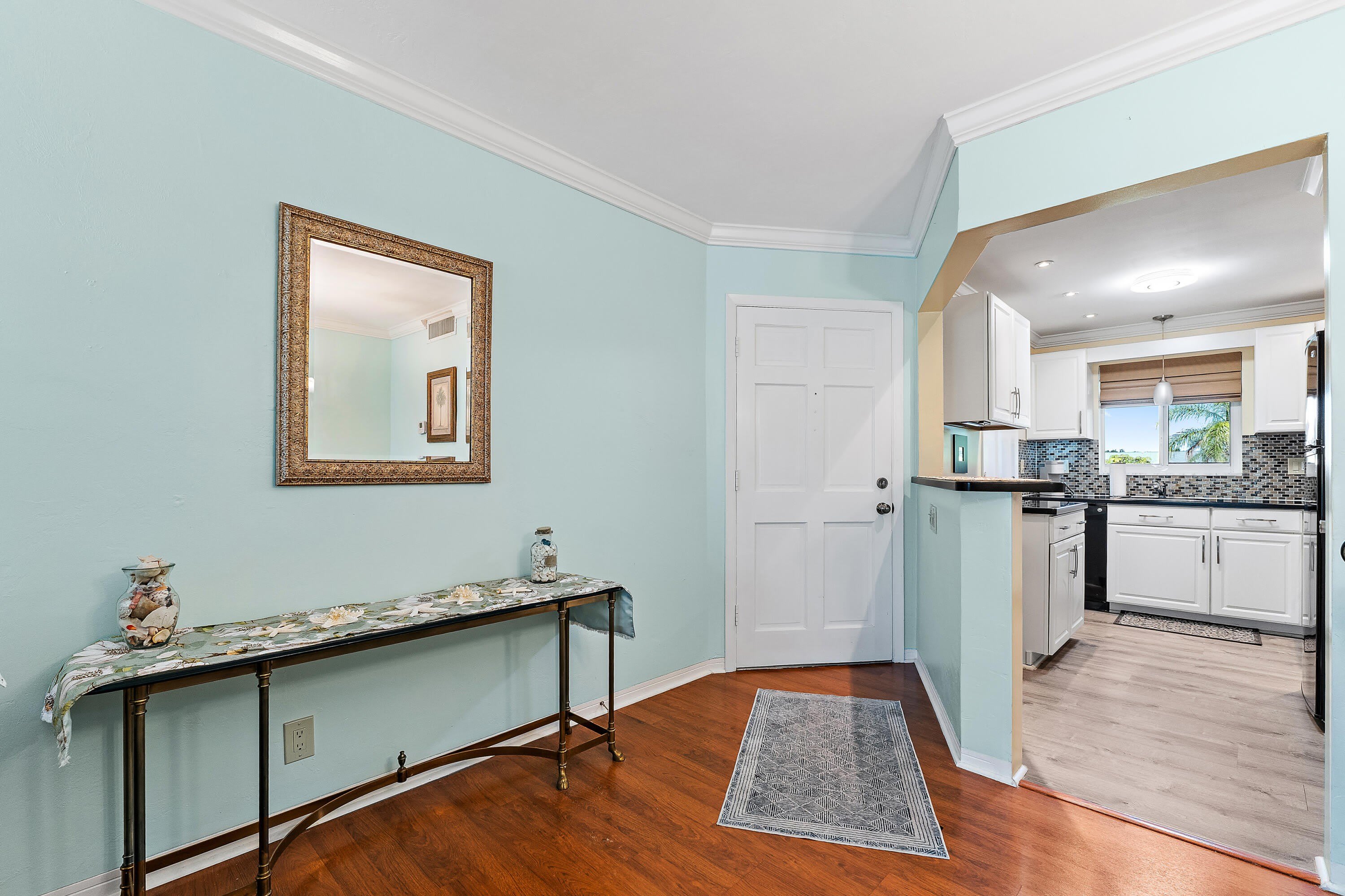 4 Westwood Avenue – photo 5