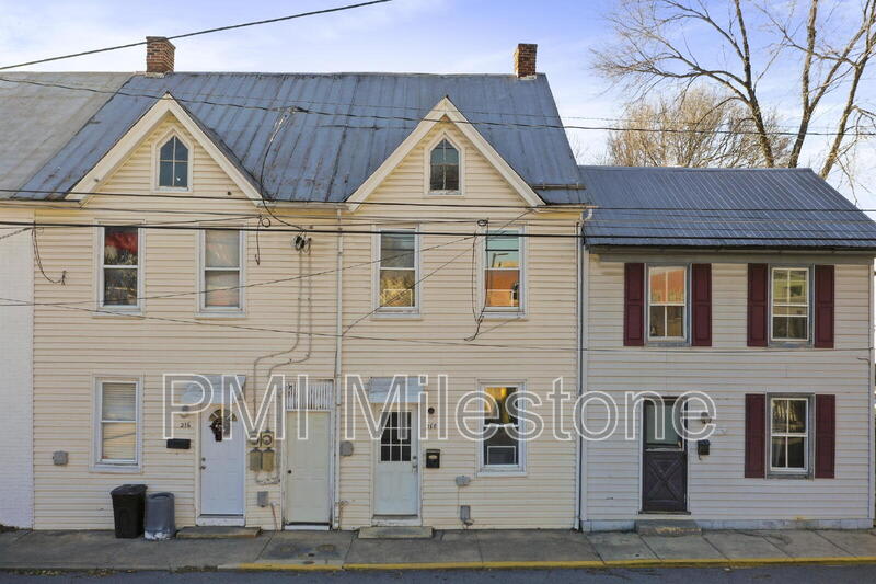 218 N. College St – photo 2