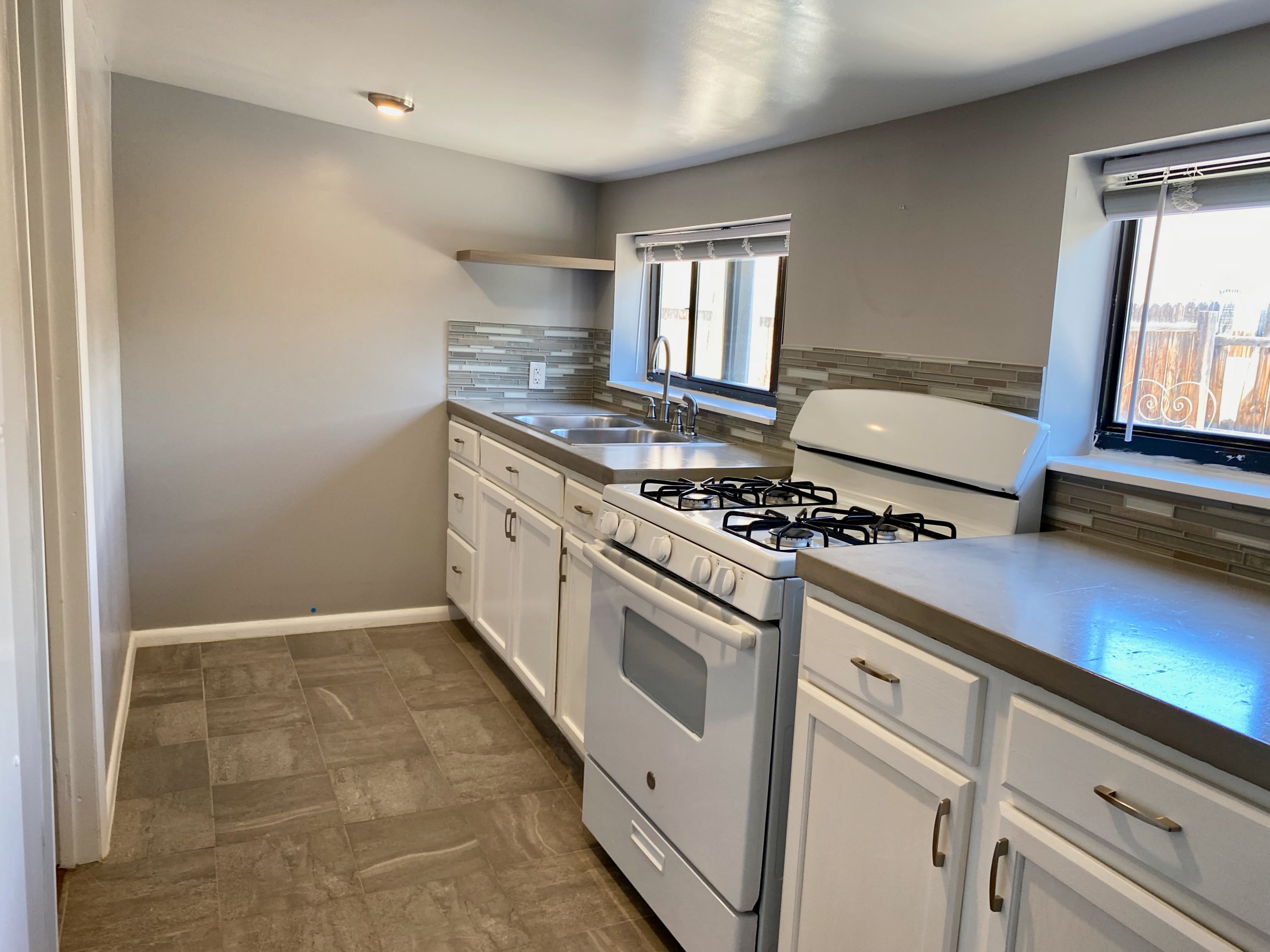 304 Jefferson St Neunit 2 – photo 5