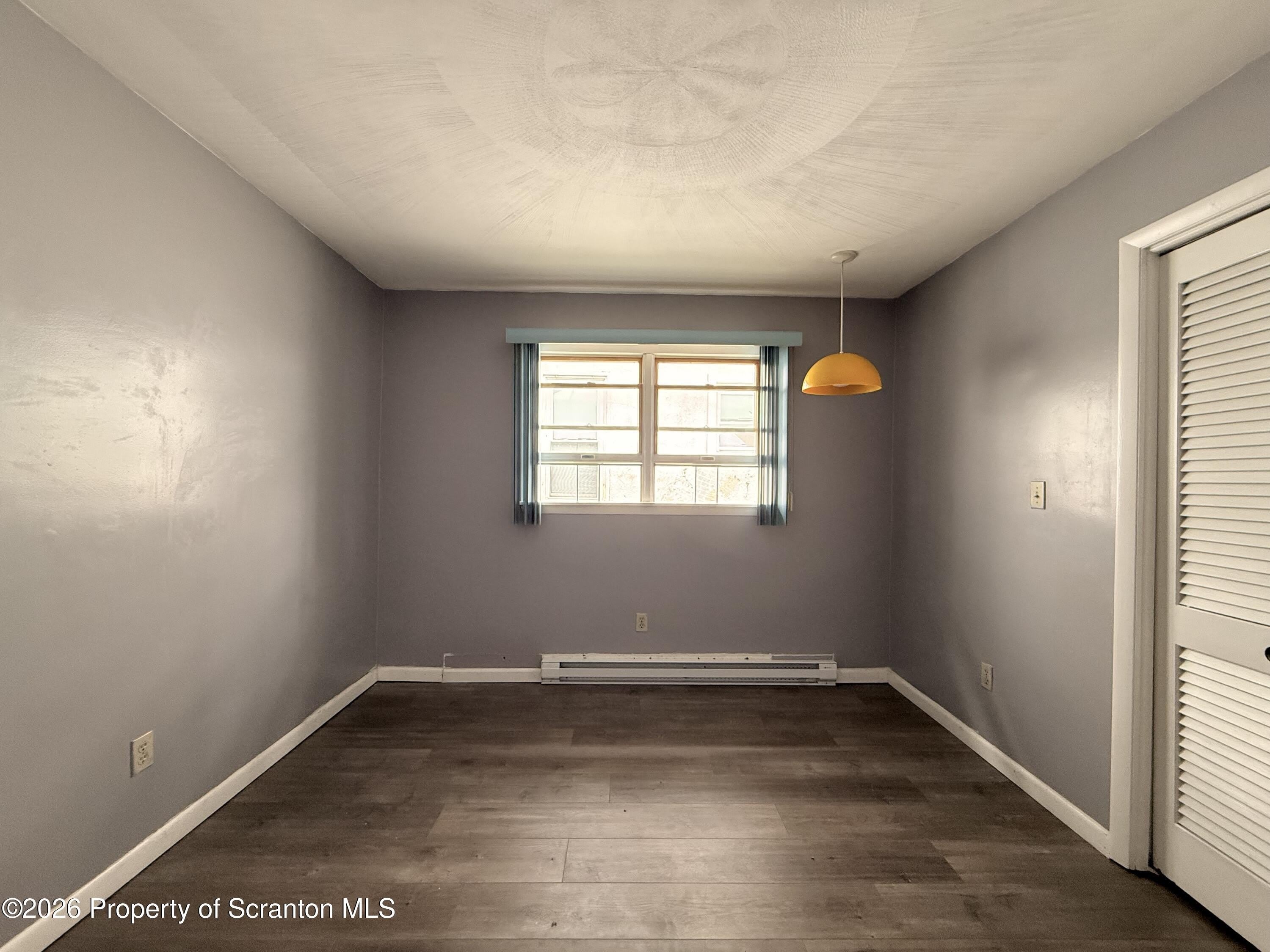 328 Crown Avenue – photo 5