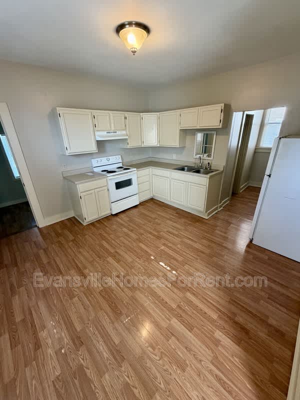 2502 West Delaware Street – photo 3