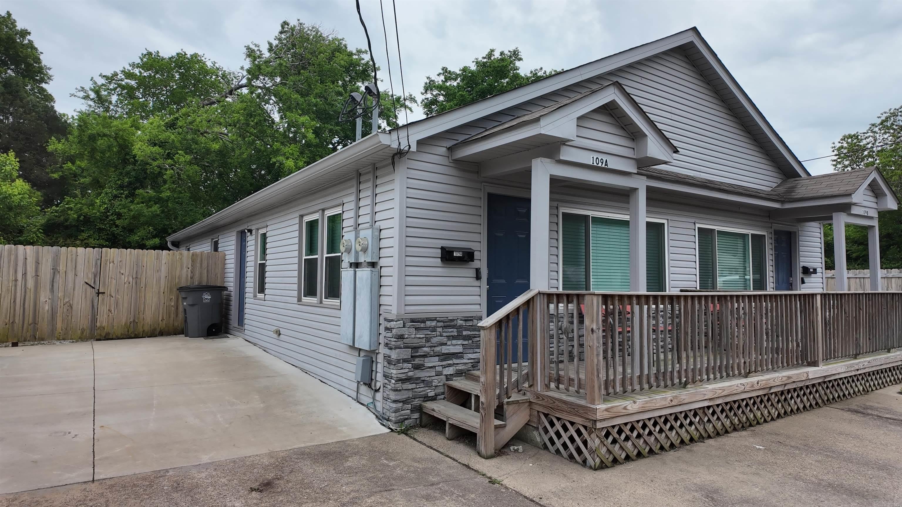 109A Alcorn St – photo 1