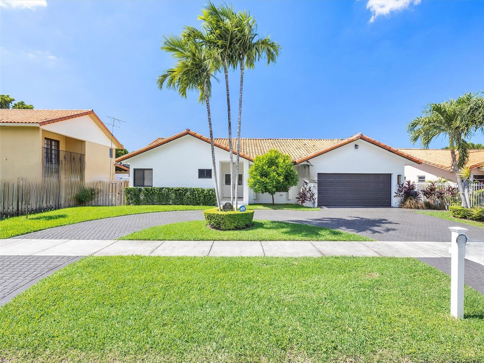 3776 Southwest 107th Court – photo 2