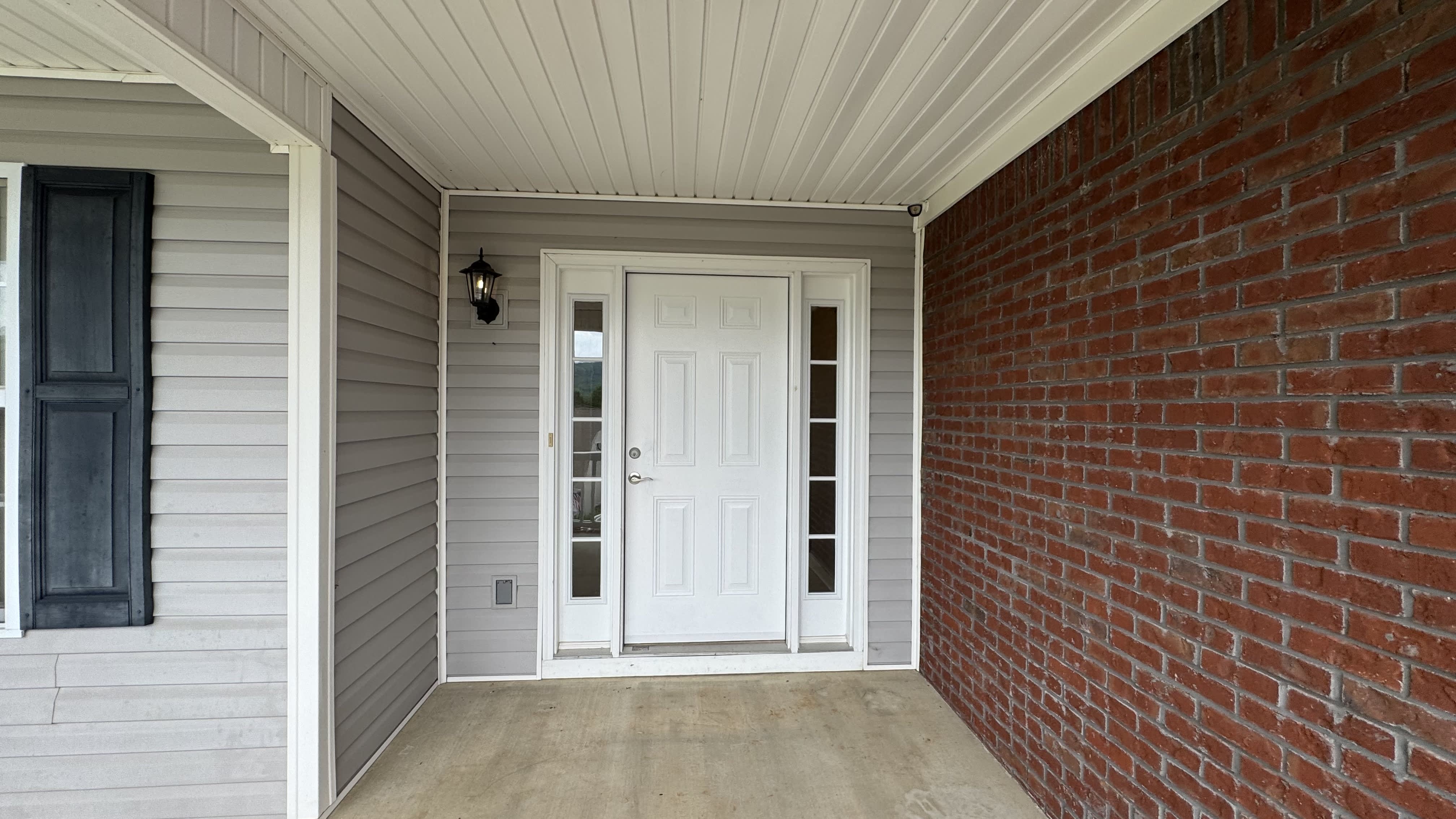 5685 Hyacinth Ln – photo 2