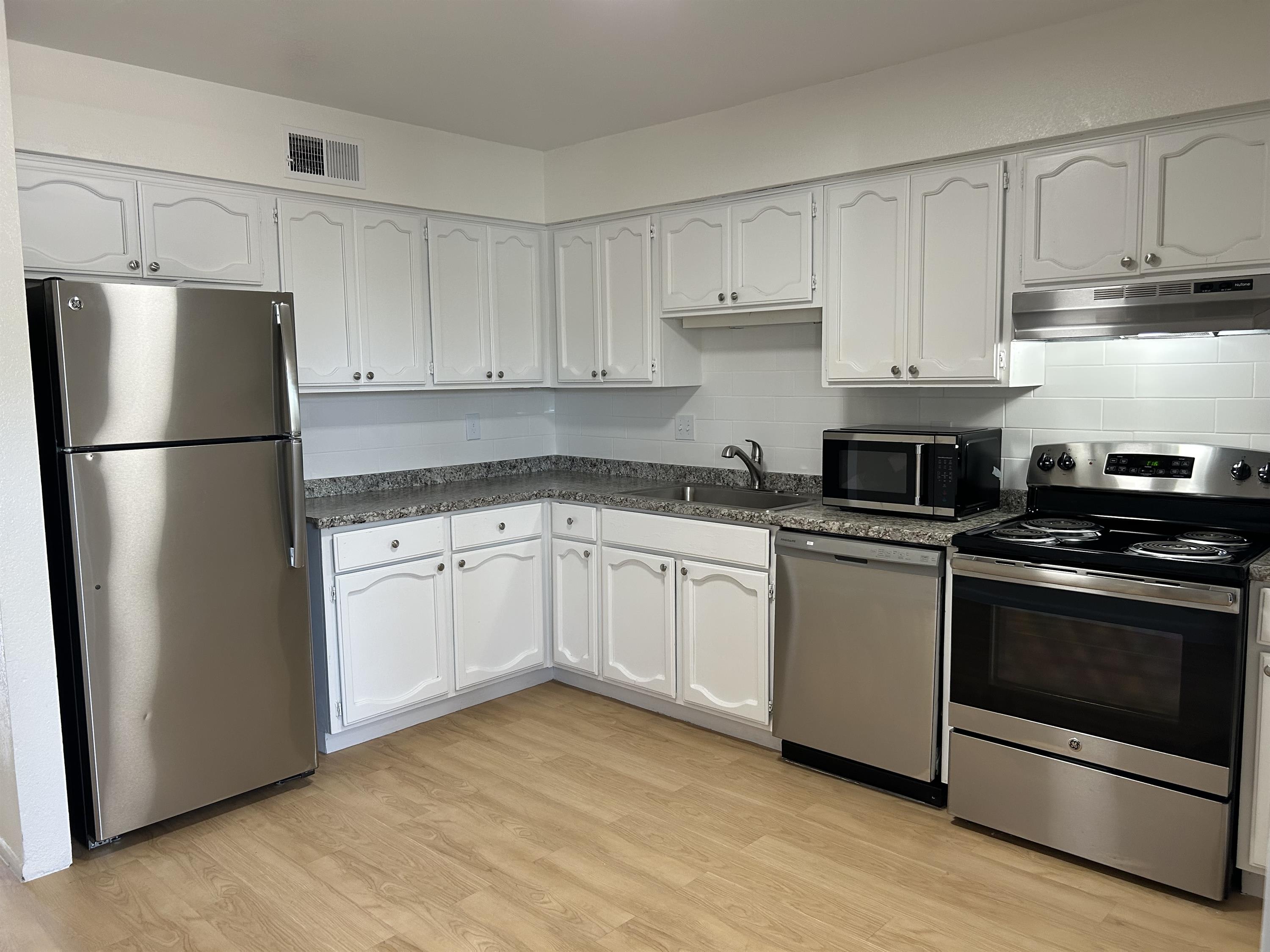 359 South Williams – photo 1