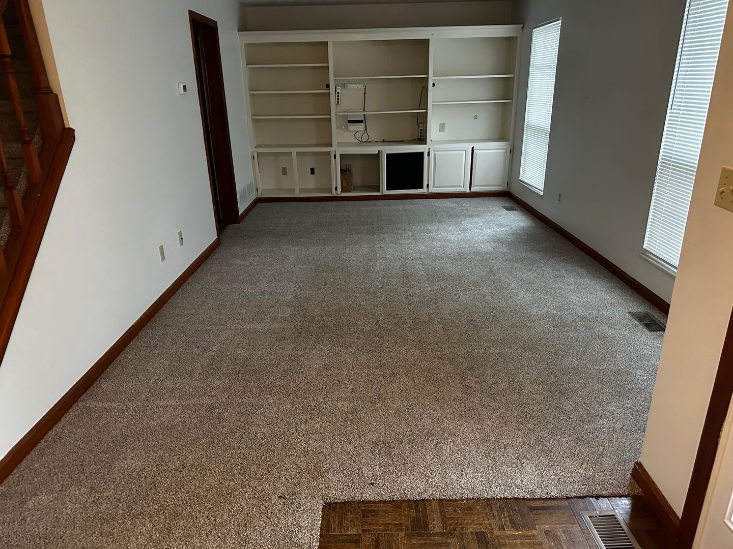 1604 S Pinestone – photo 2