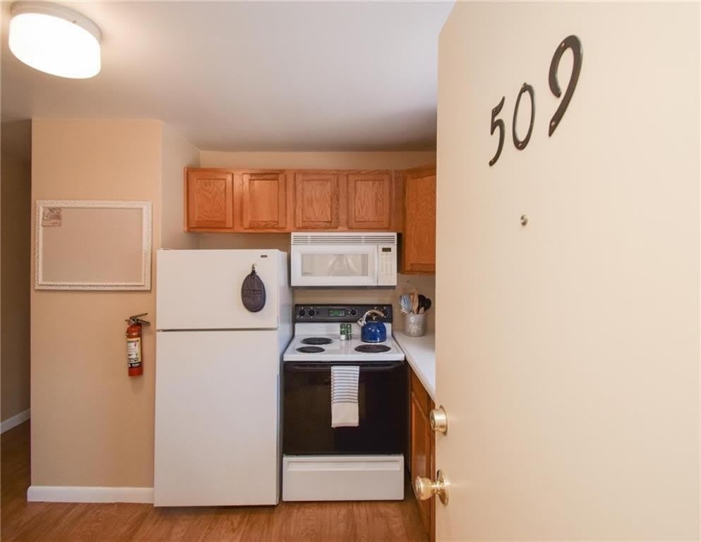 70 Carroll Avenue – photo 2
