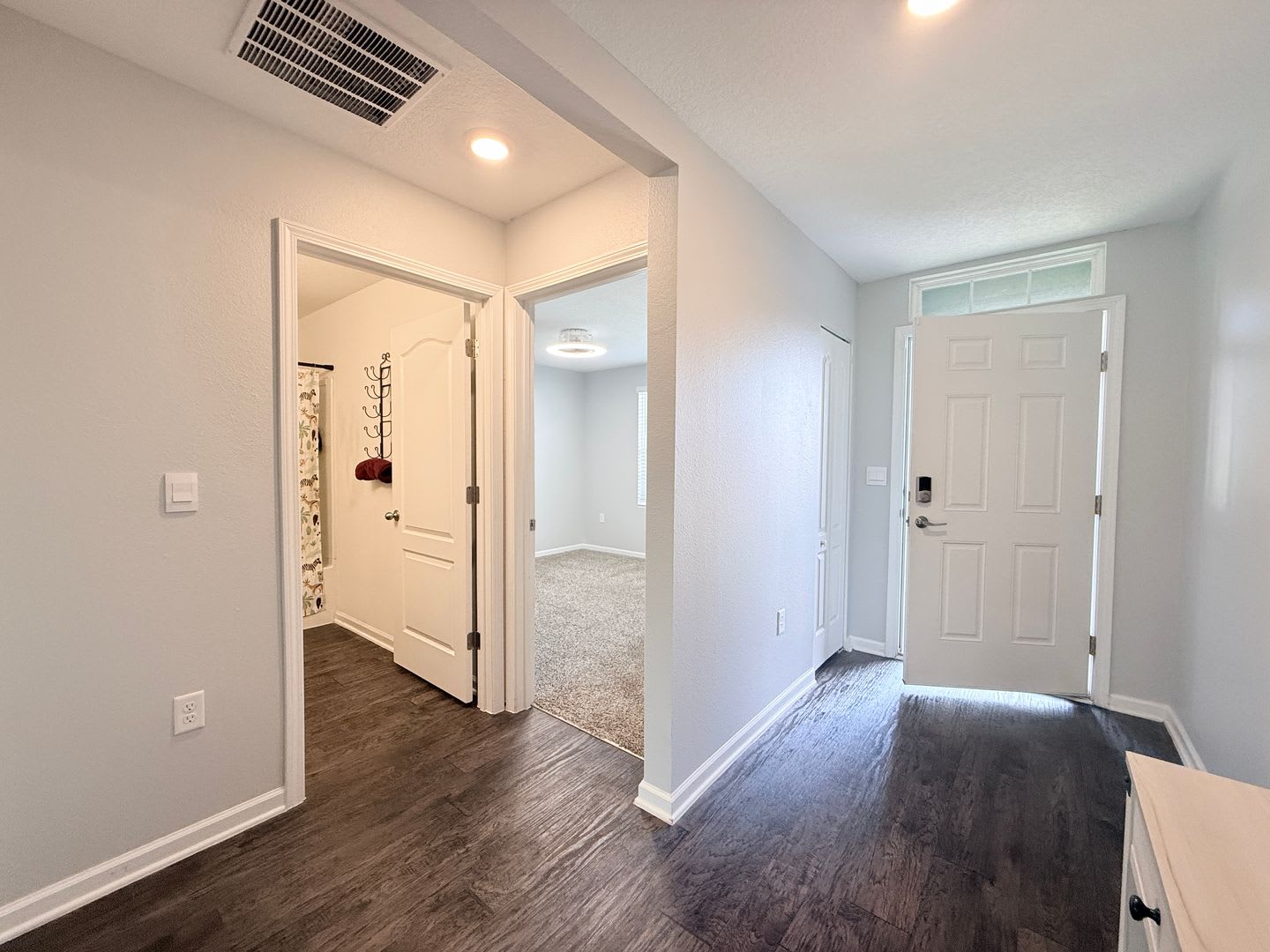 Huge Fenced Yard in a Quiet Cul-de-Sac! – photo 4