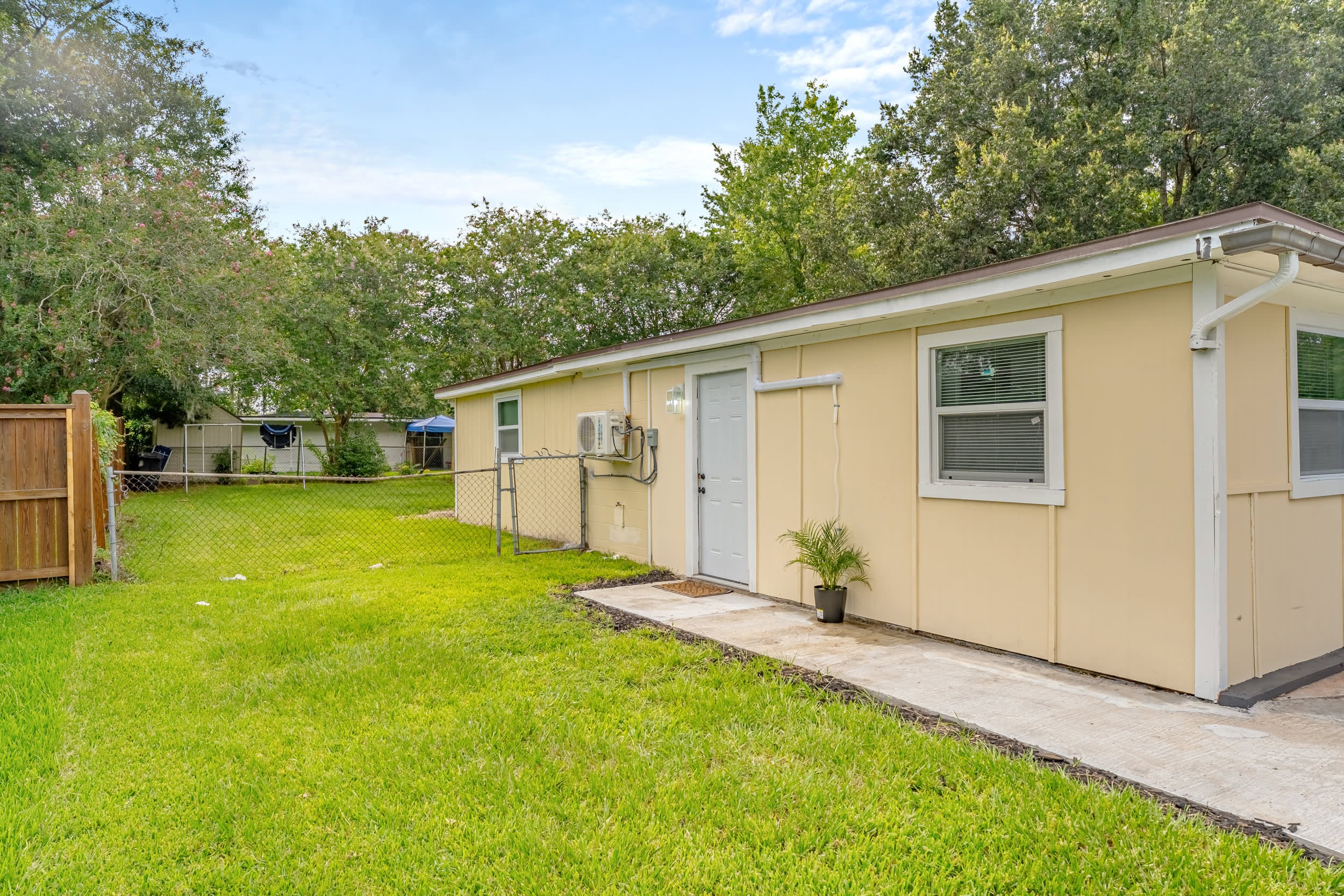 5822 Tampico Road – photo 2