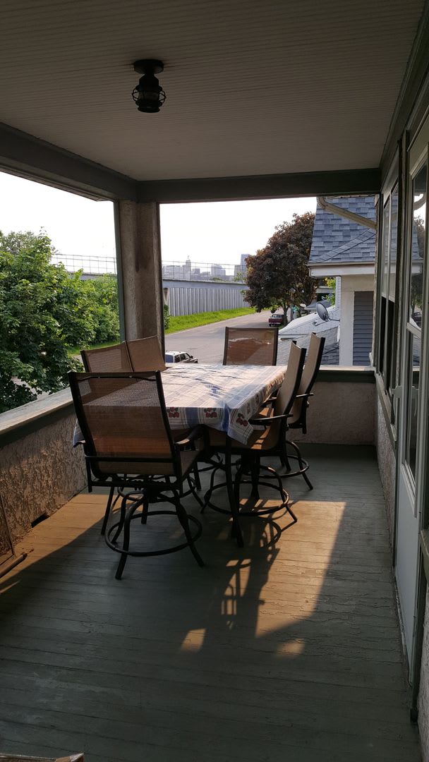 921 Hudson Rd – photo 2
