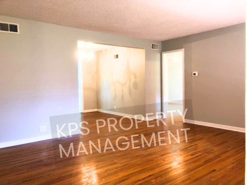1714 Drollinger Street – photo 2