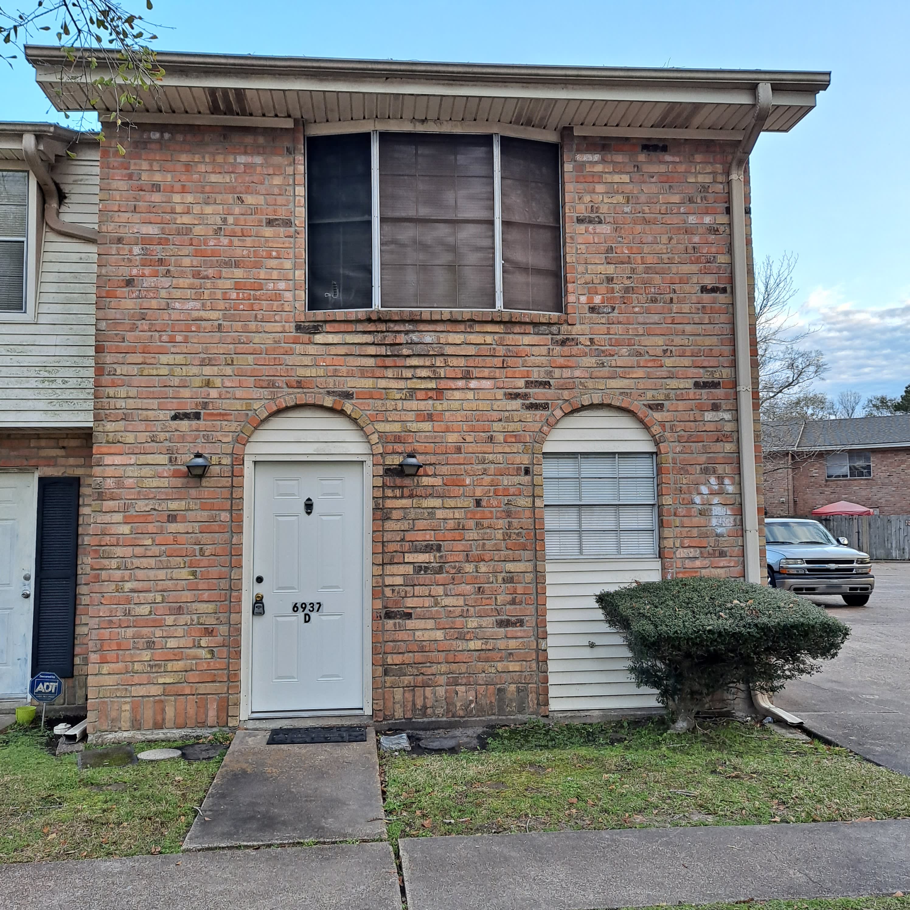 6937 Calder Ave Apt D – photo 1
