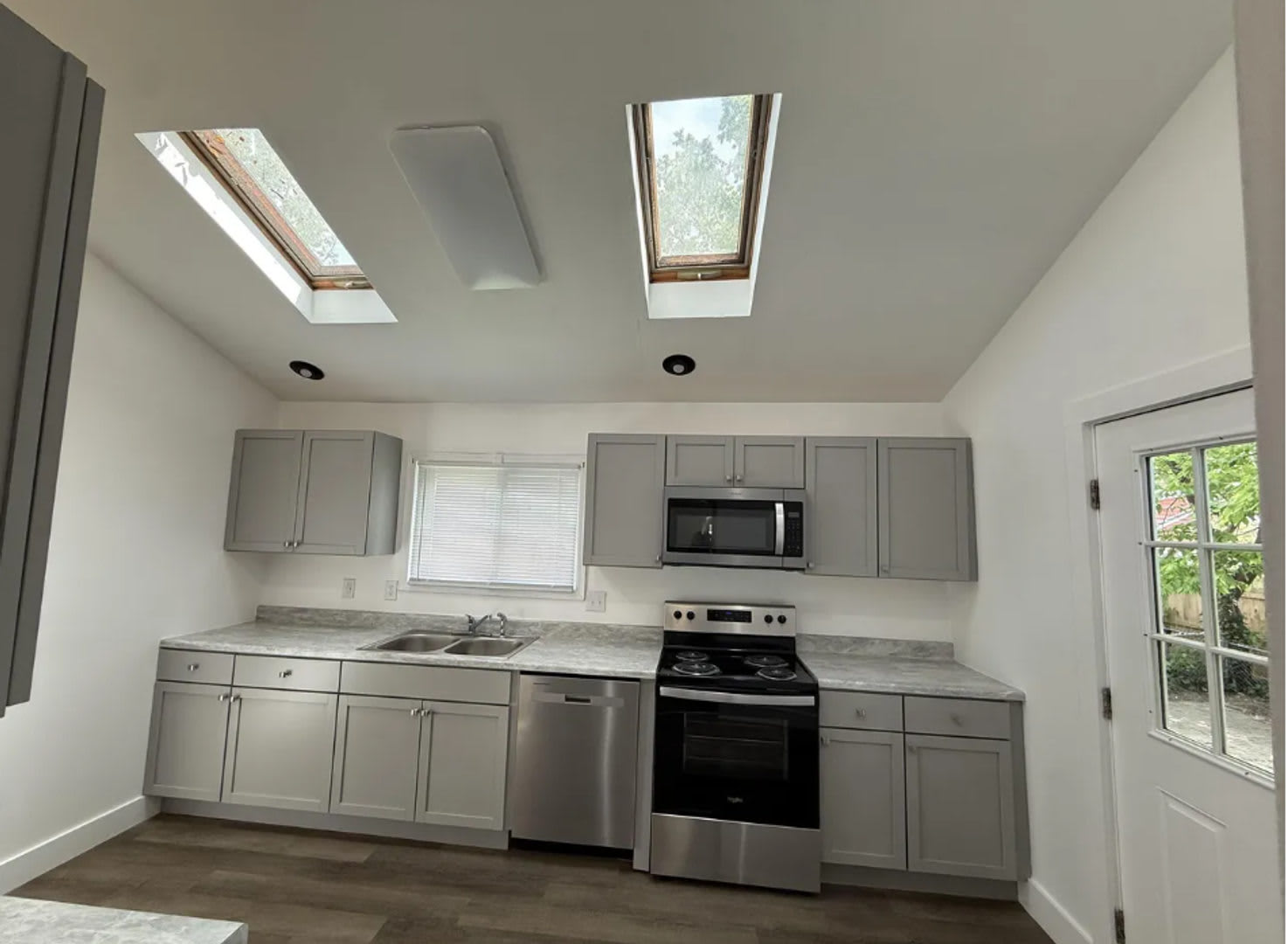 Three Bedroom Renovated Home – photo 4