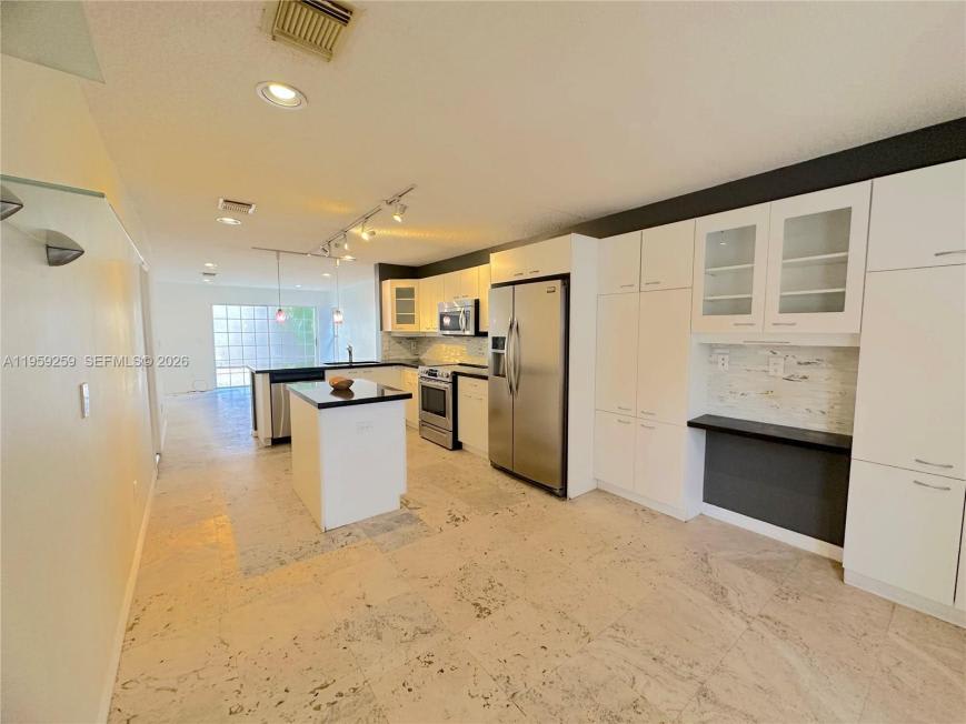 1115 River Birch St – photo 1