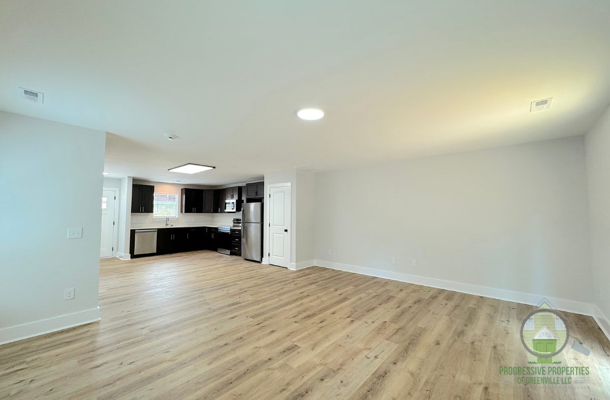 6 Robin Hood Road – photo 5