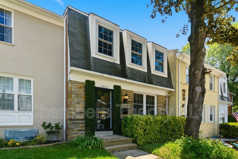 3327 Webley Ct – photo 2