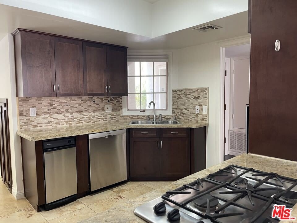 431 N Doheny Dr – photo 4