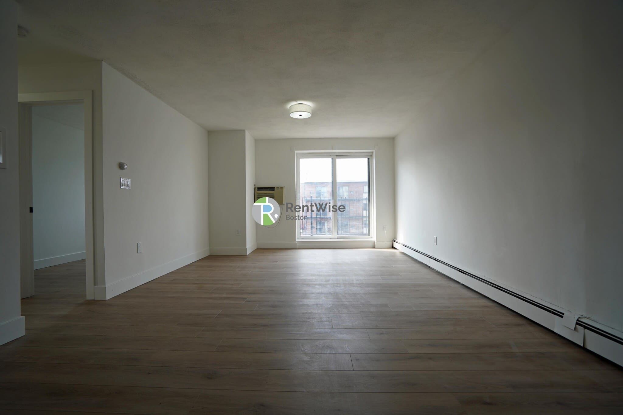 745 E 6th St – photo 1