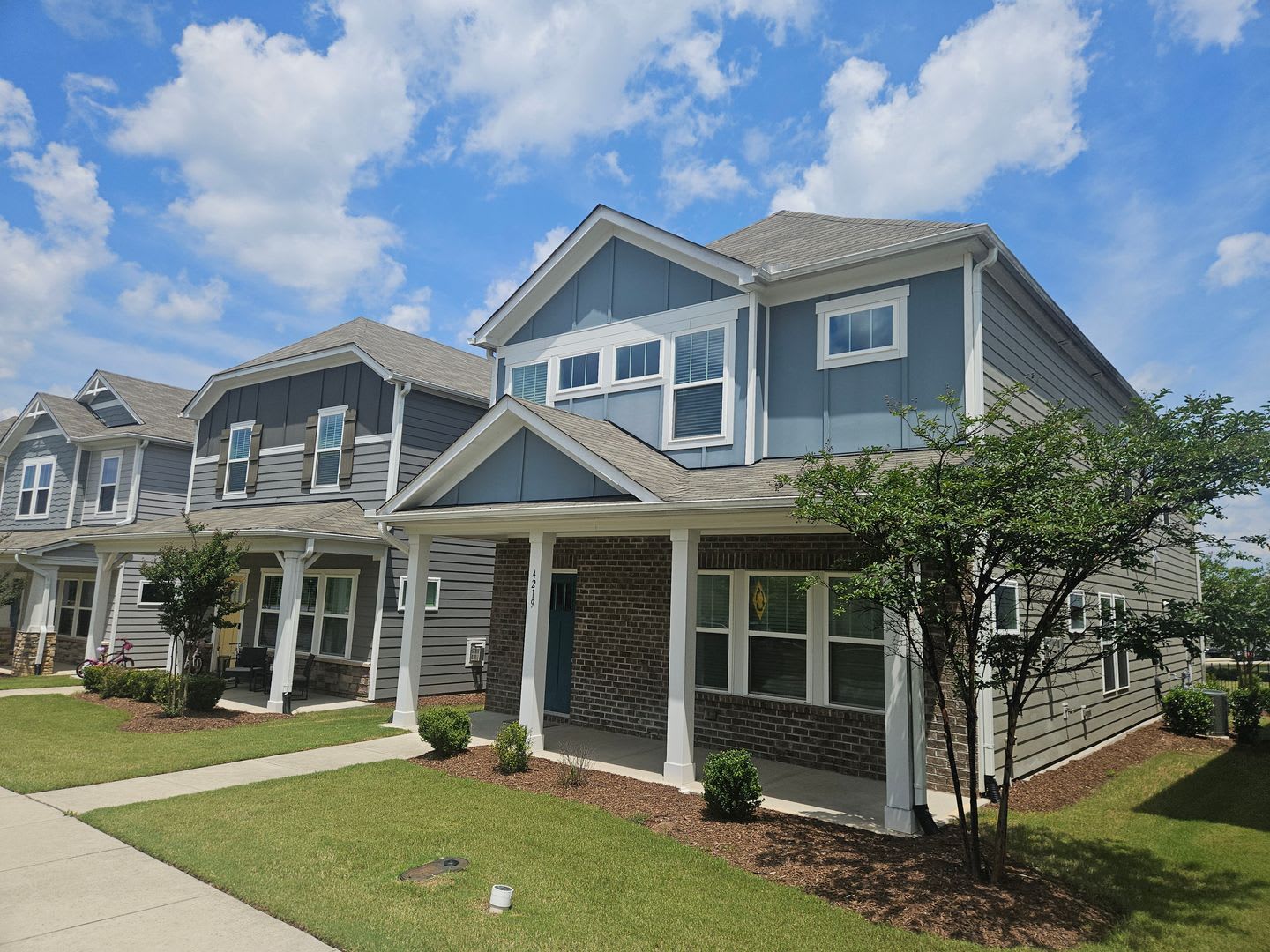 Gorgeous 3Br 2.5Ba Home in Cary! Available Now! – photo 2