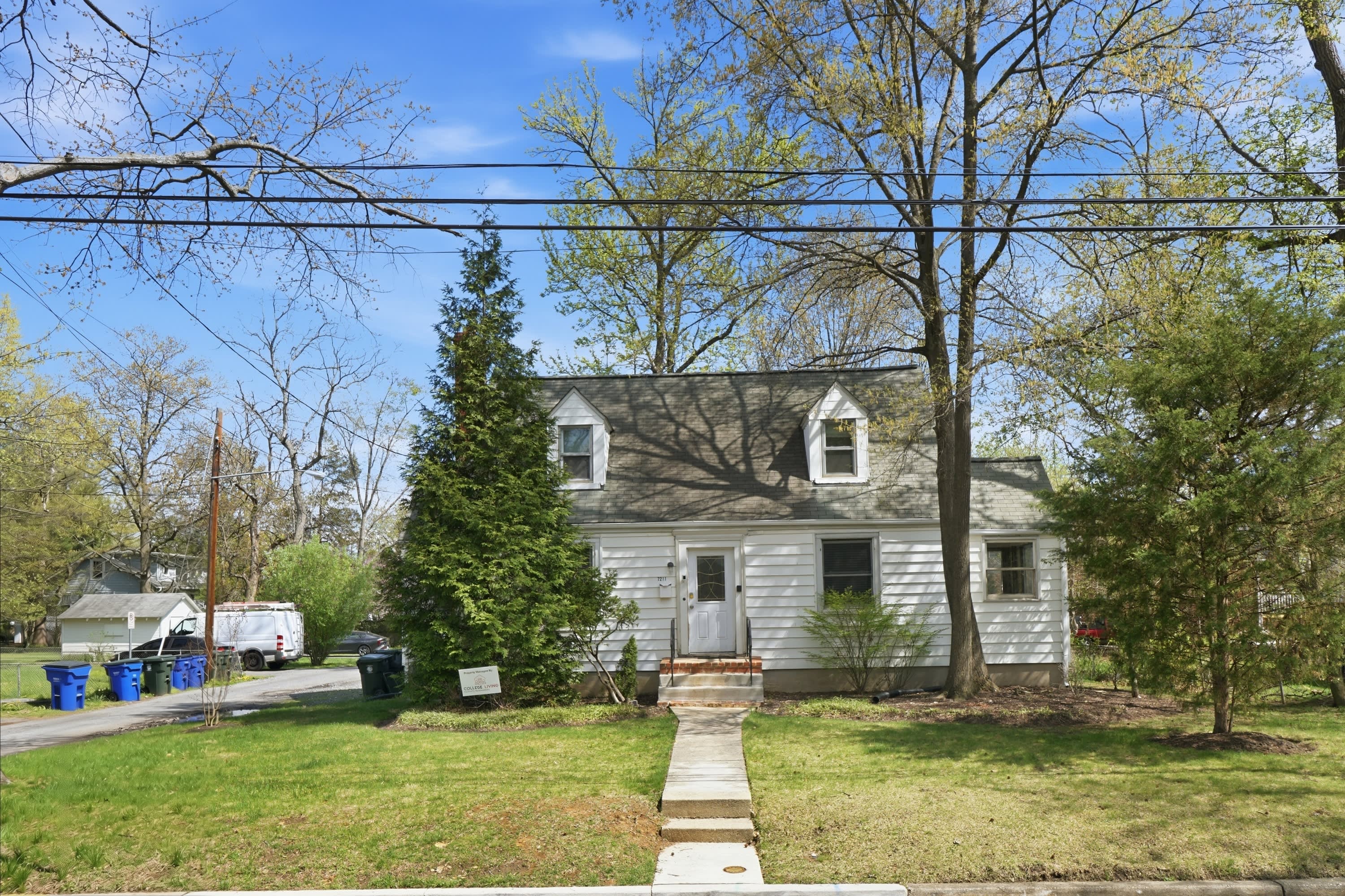 7211 Dartmouth Avenue – photo 1