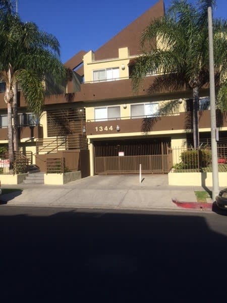 1344 N Serrano Ave – photo 1