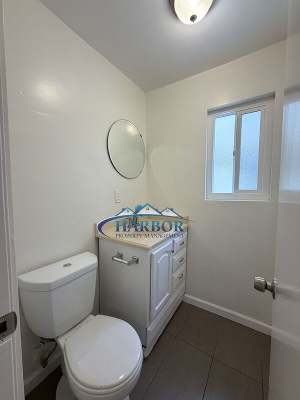 1907 Grant Avenue – photo 4