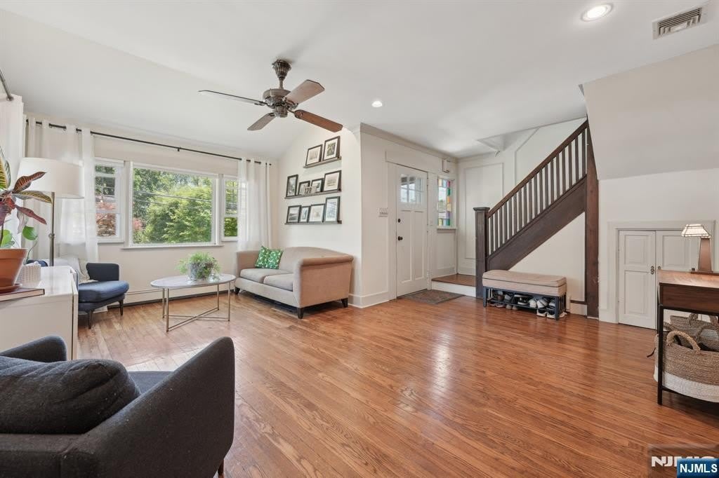 211 Pinelynn Road – photo 2