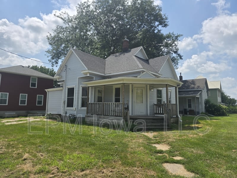 301 Leland Avenue – photo 1